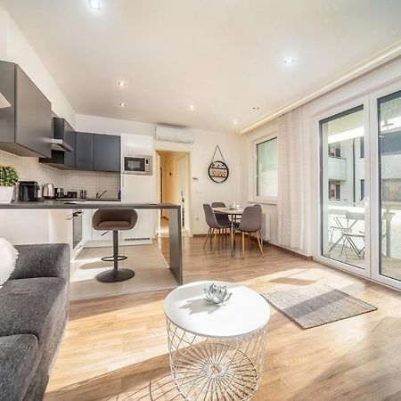 Grace Pine Apartment 3 Βουδαπέστη Εξωτερικό φωτογραφία