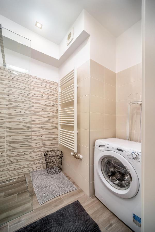 Grace Pine Apartment 3 Βουδαπέστη Εξωτερικό φωτογραφία