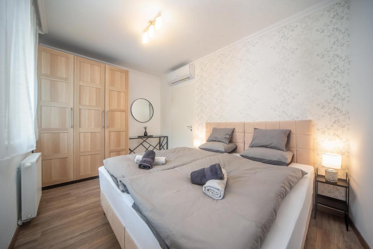 Grace Pine Apartment 3 Βουδαπέστη Εξωτερικό φωτογραφία